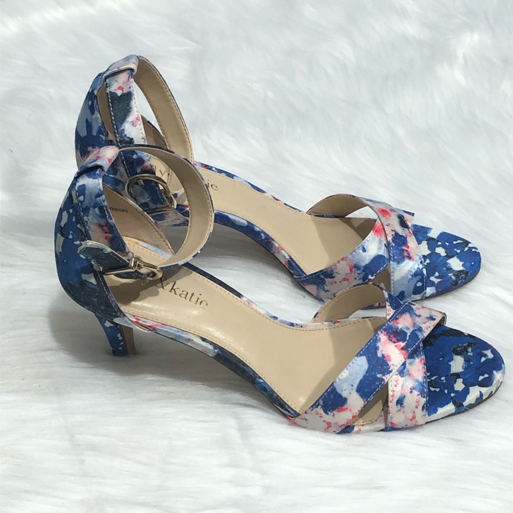 Kelley and Katie Nadia heel